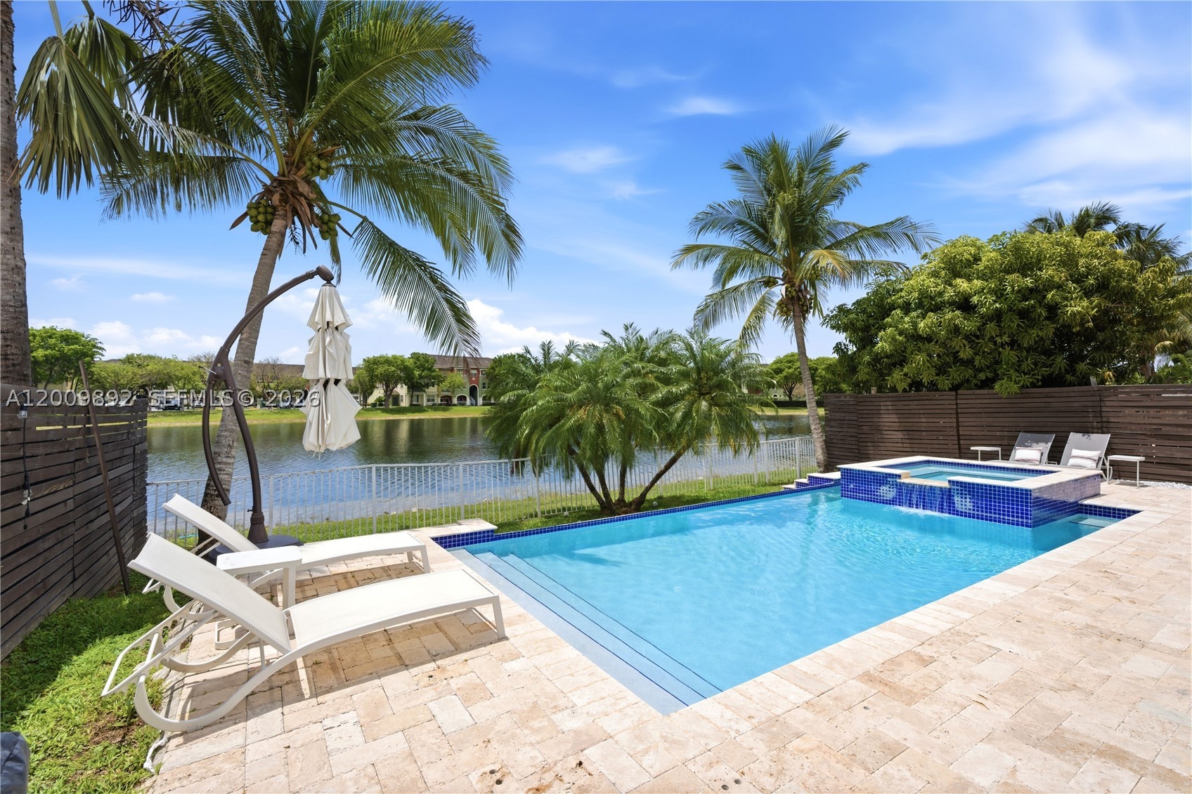Doral photo 2