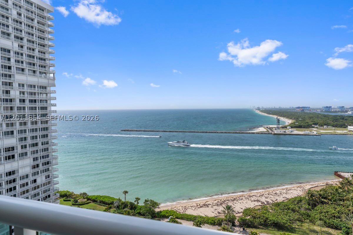 Fort Lauderdale photo 2