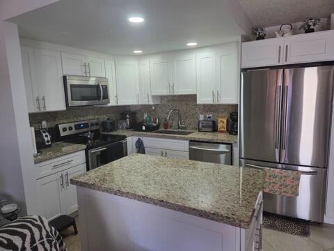 Deerfield Beach photo 1