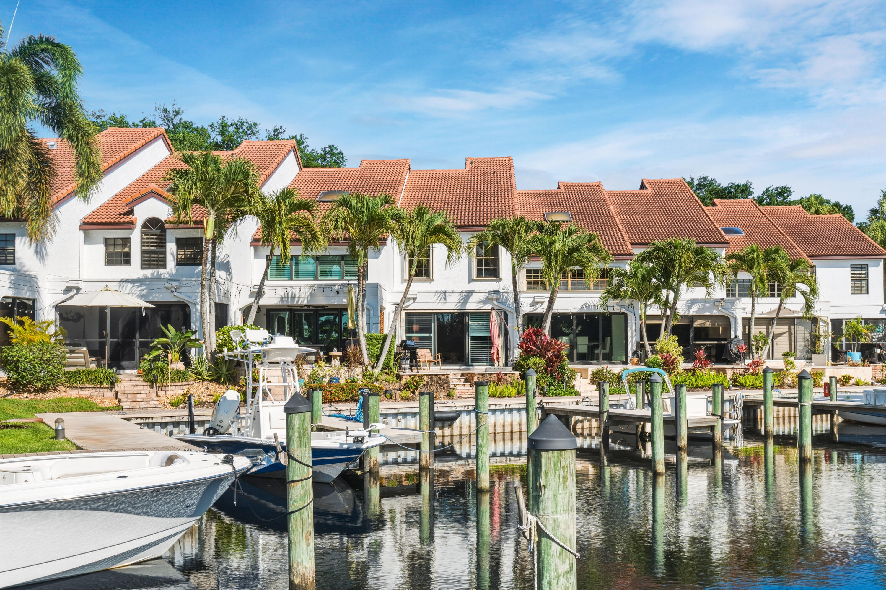 Palm Beach Gardens photo 1