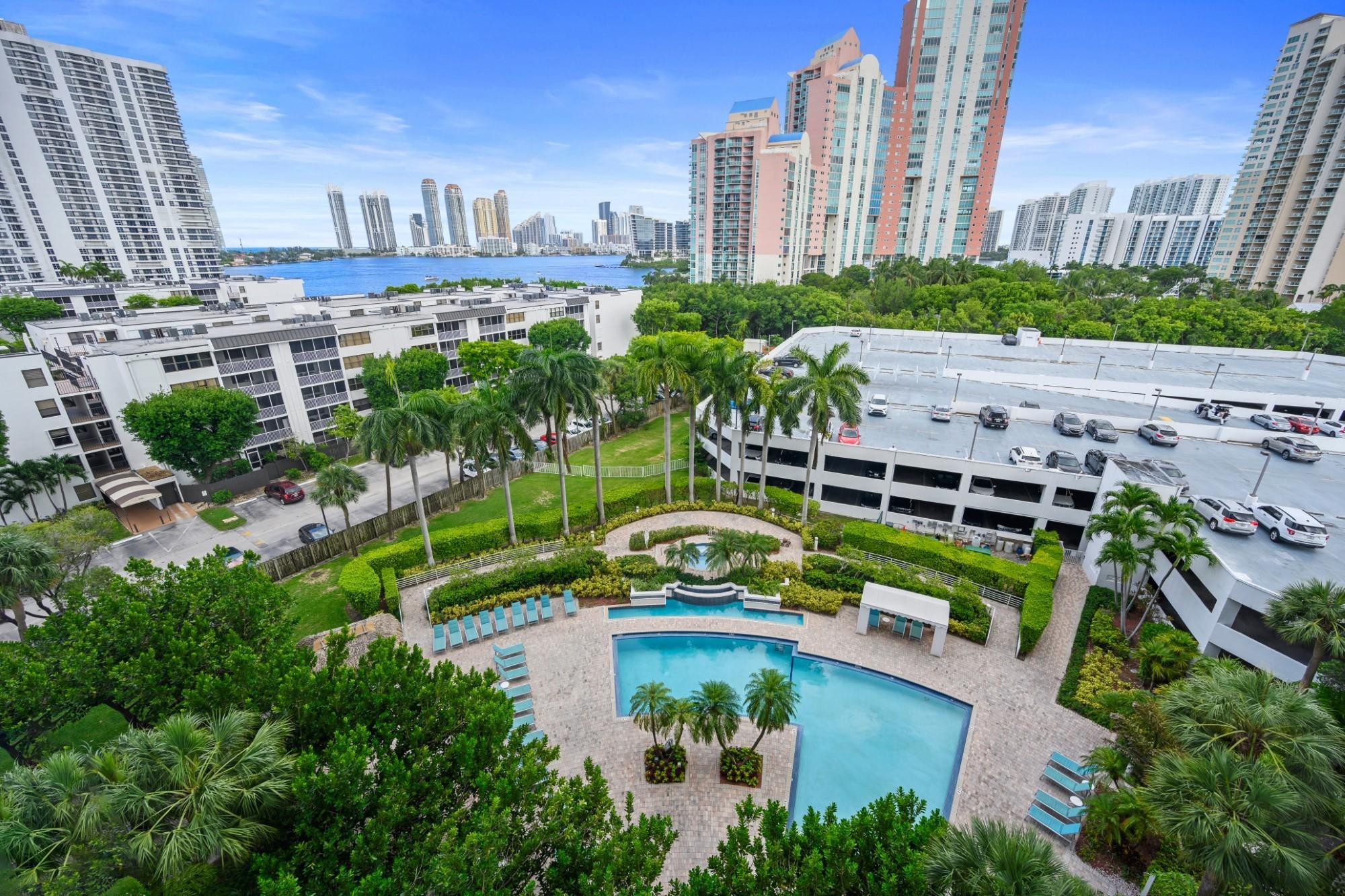 Aventura photo 1