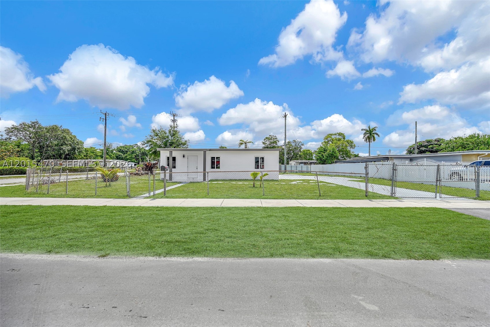 Miami Gardens photo 1