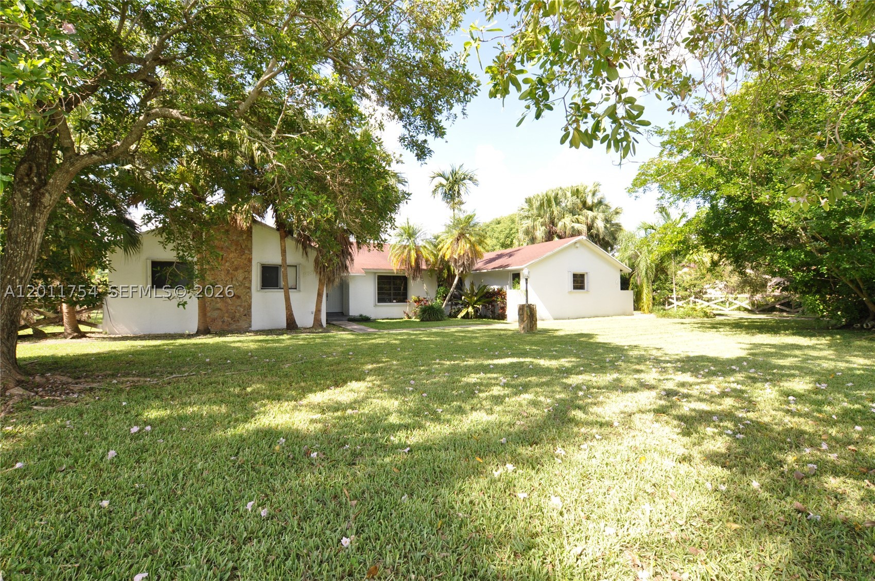 Homestead photo 1
