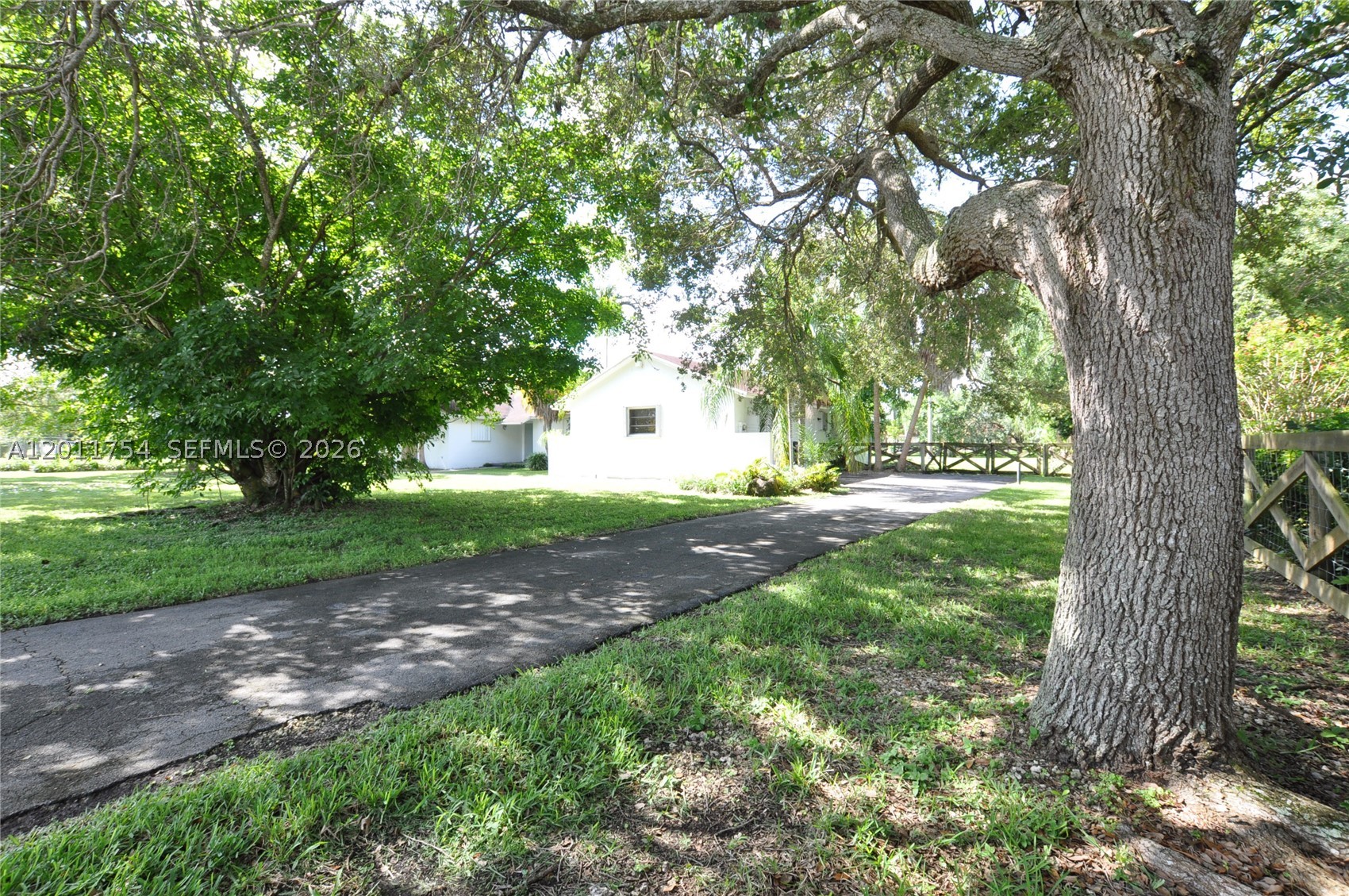 Homestead photo 3