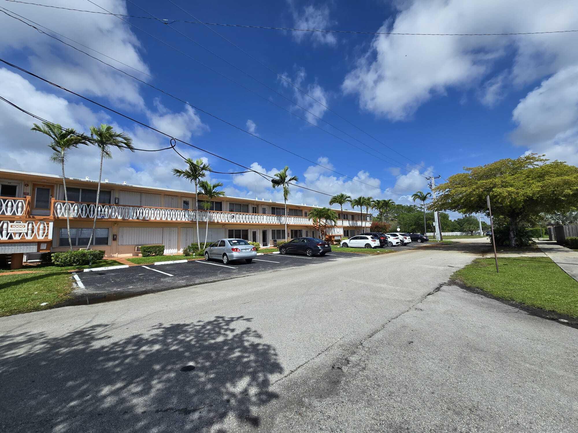 Hallandale Beach photo 1