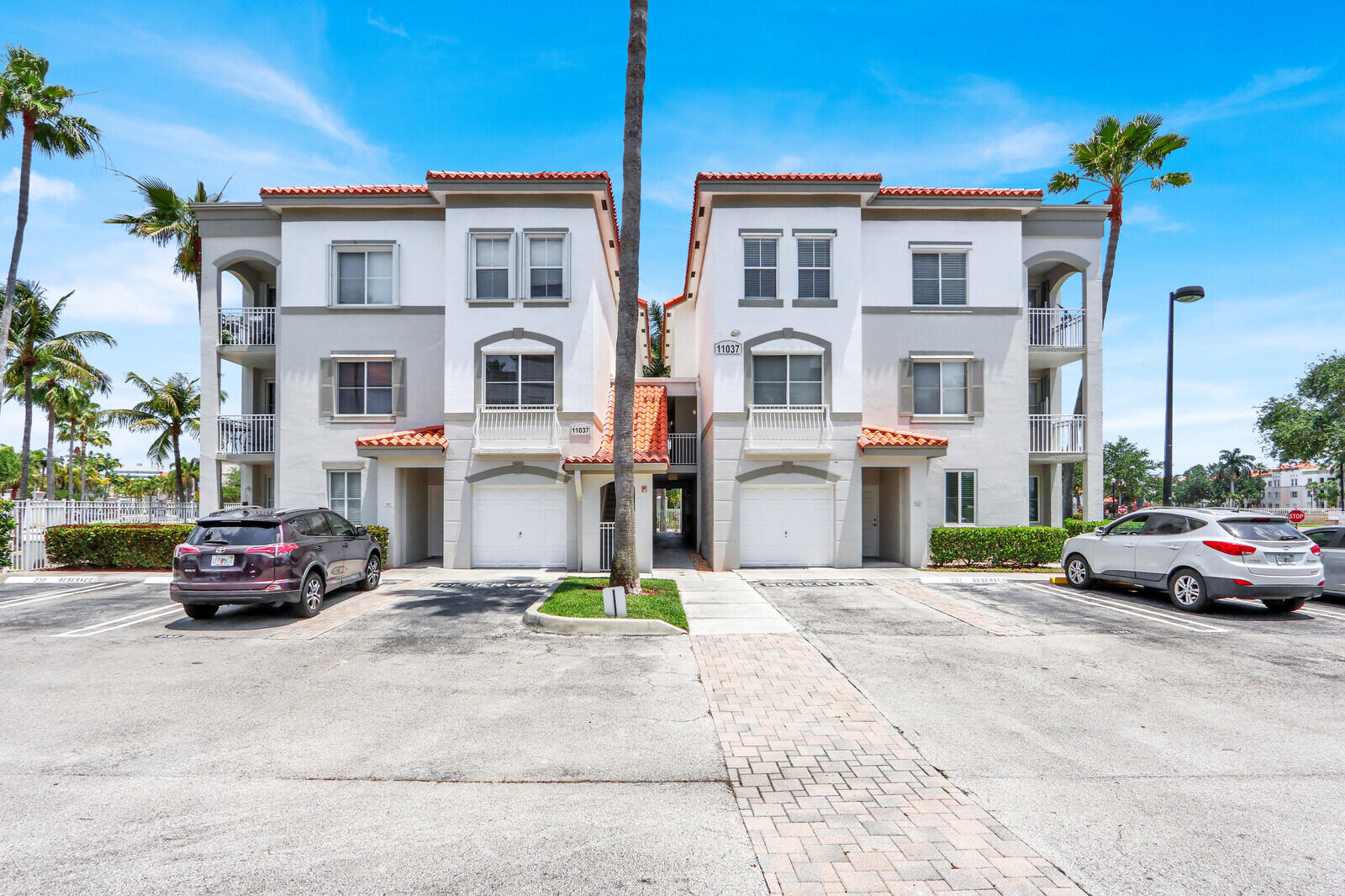 Palm Beach Gardens photo 1