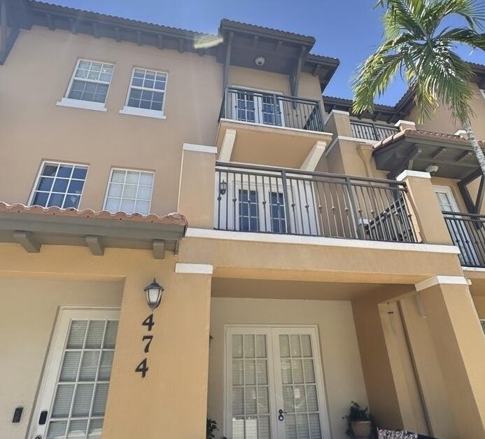 Pembroke Pines photo 2