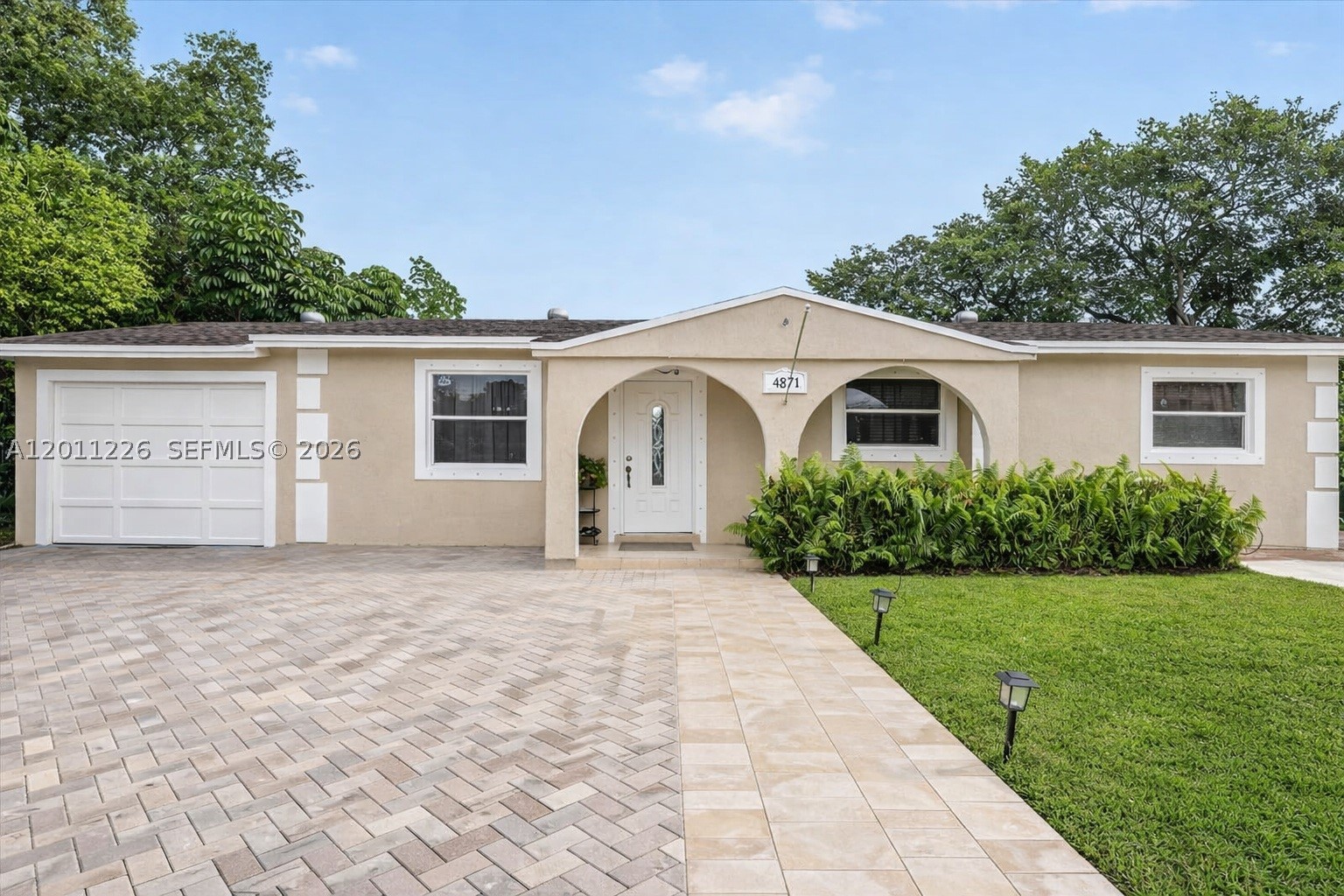 Miami Gardens photo 1