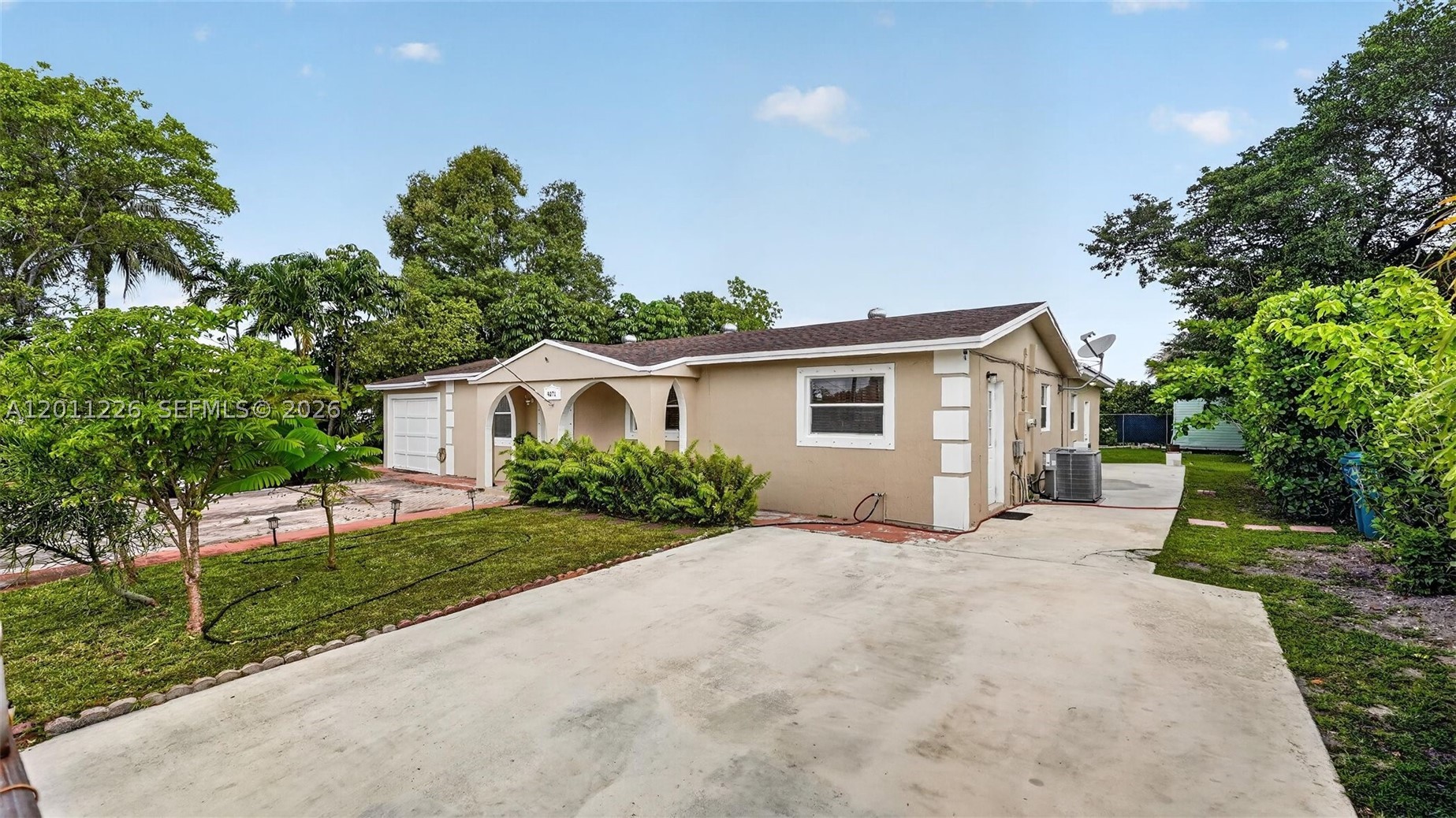 Miami Gardens photo 2