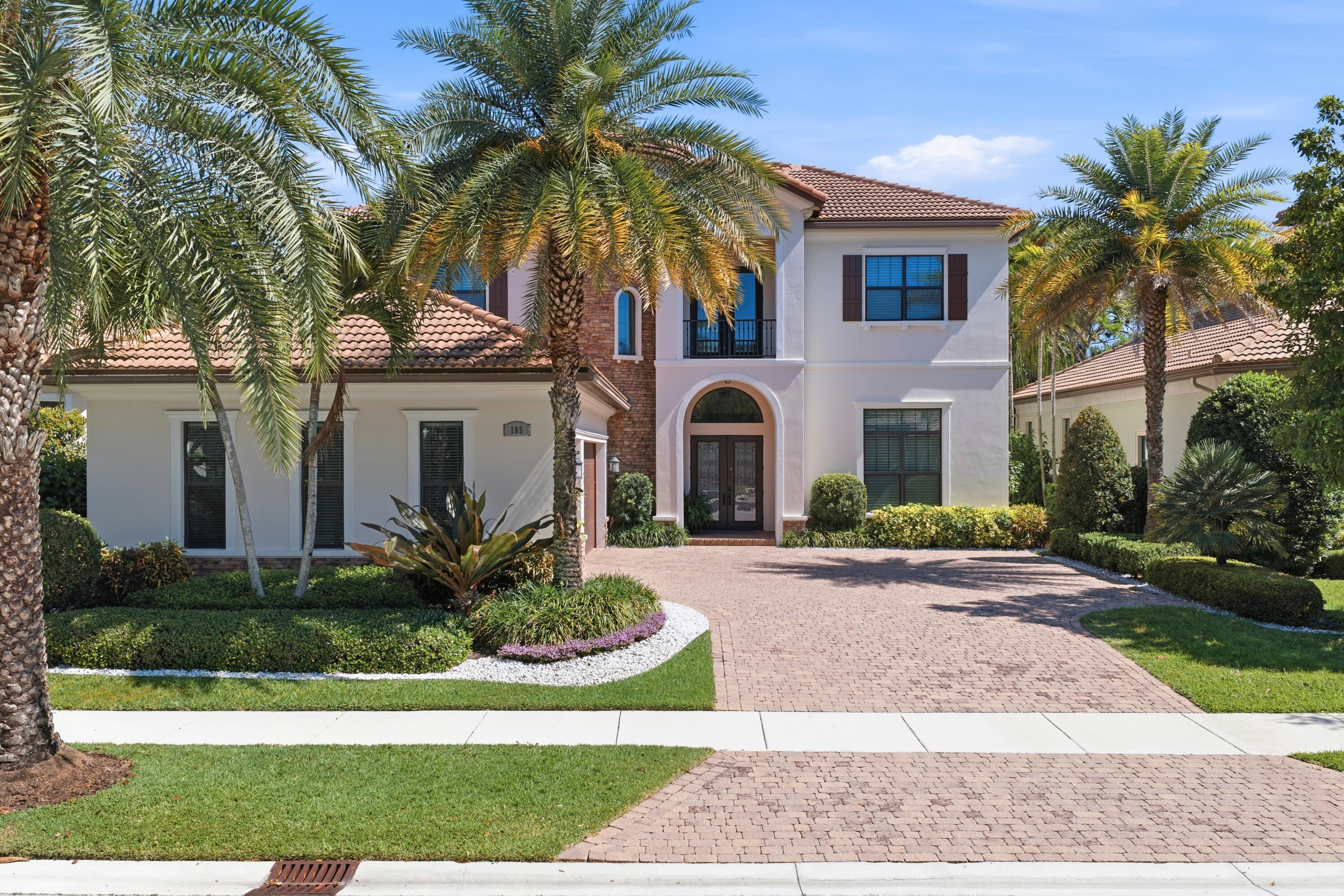Palm Beach Gardens photo 1