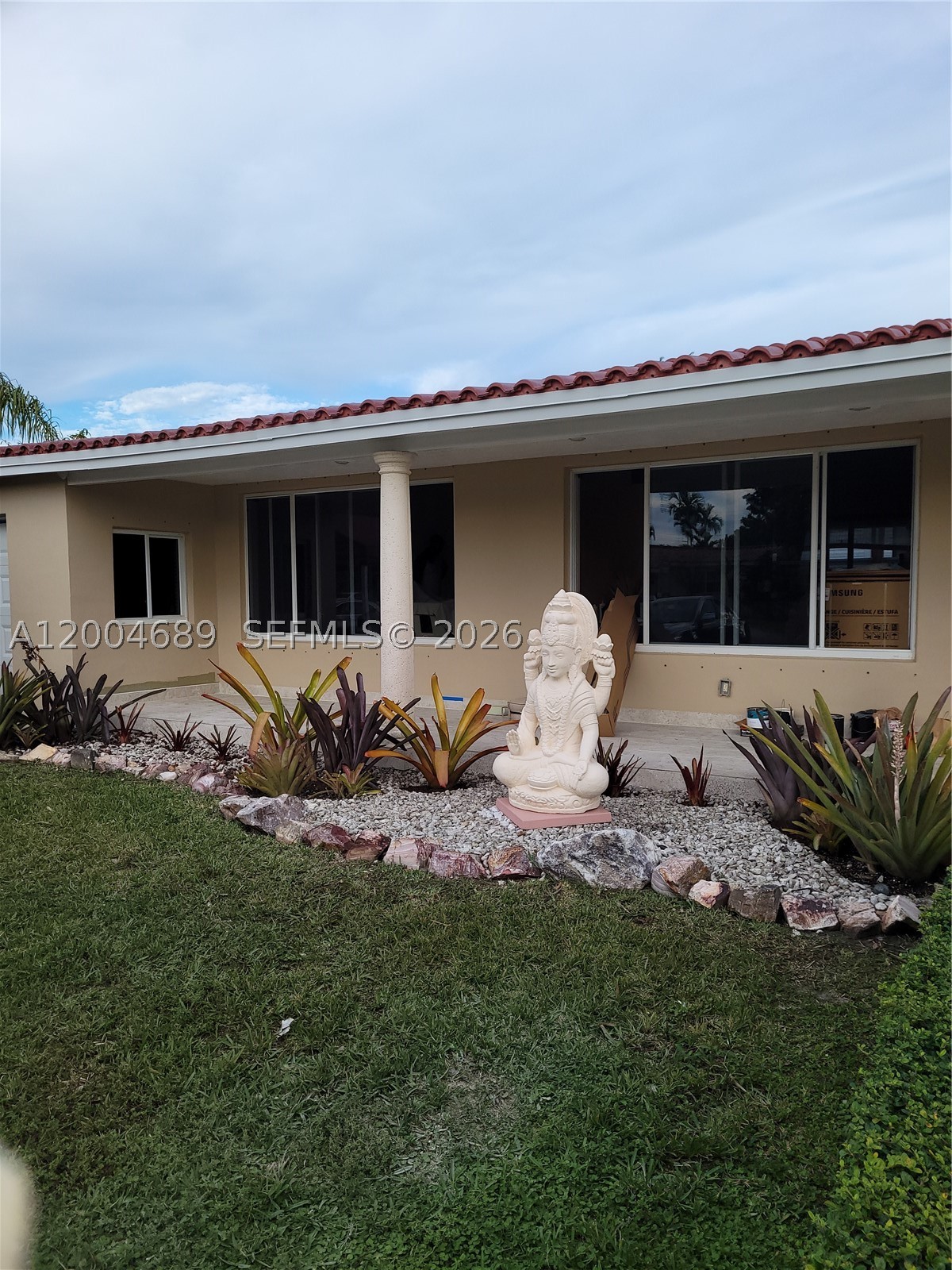 South Miami photo 3