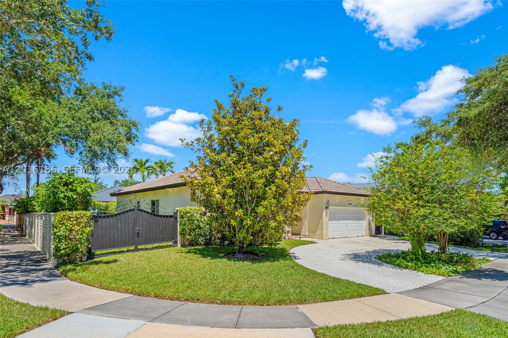 Miami Lakes photo 3