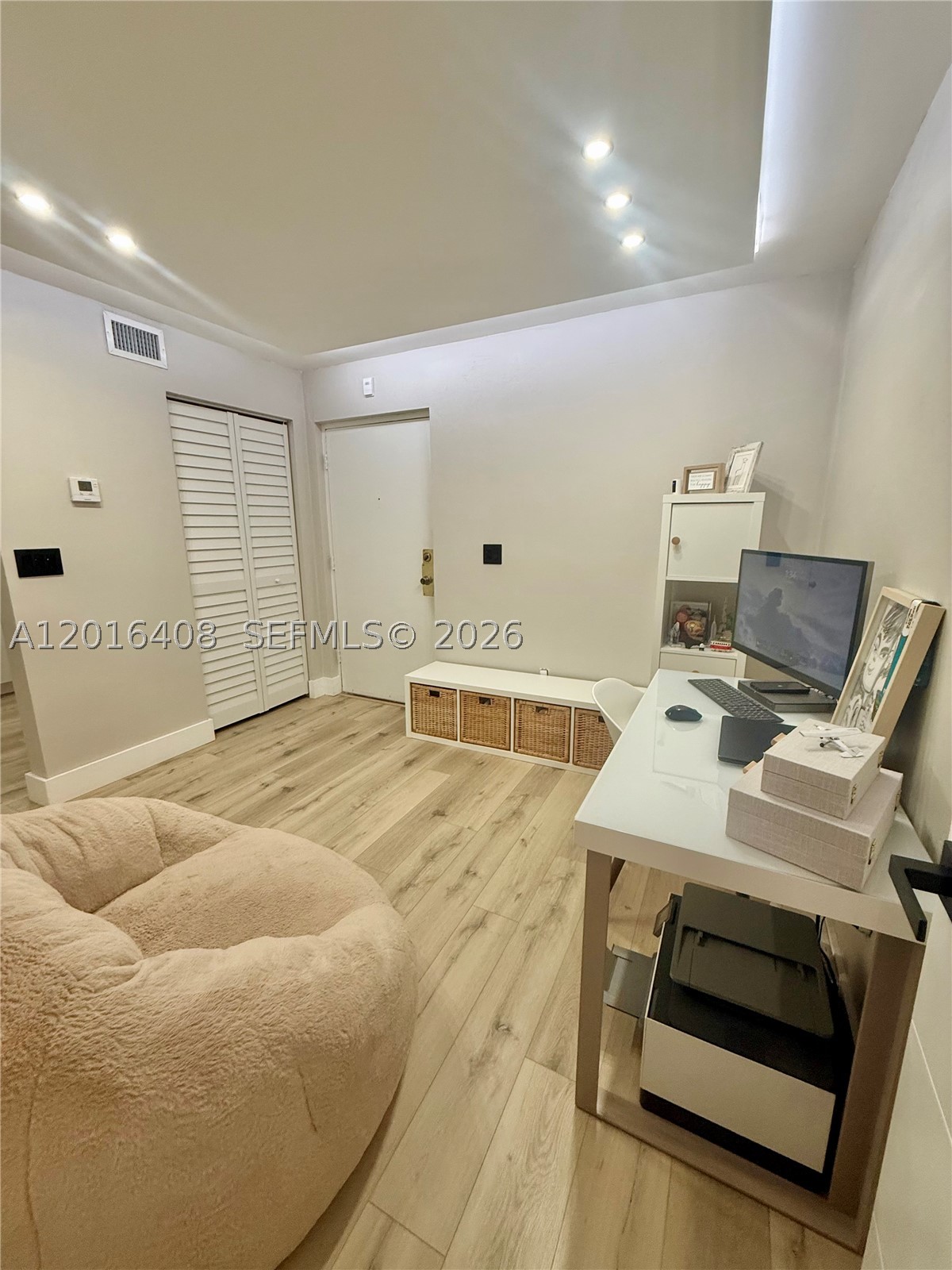 Miramar photo 4