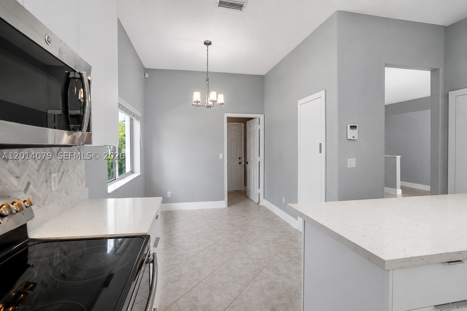 Pembroke Pines photo 4