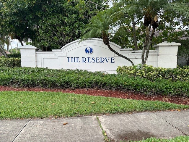 Pembroke Pines photo 2