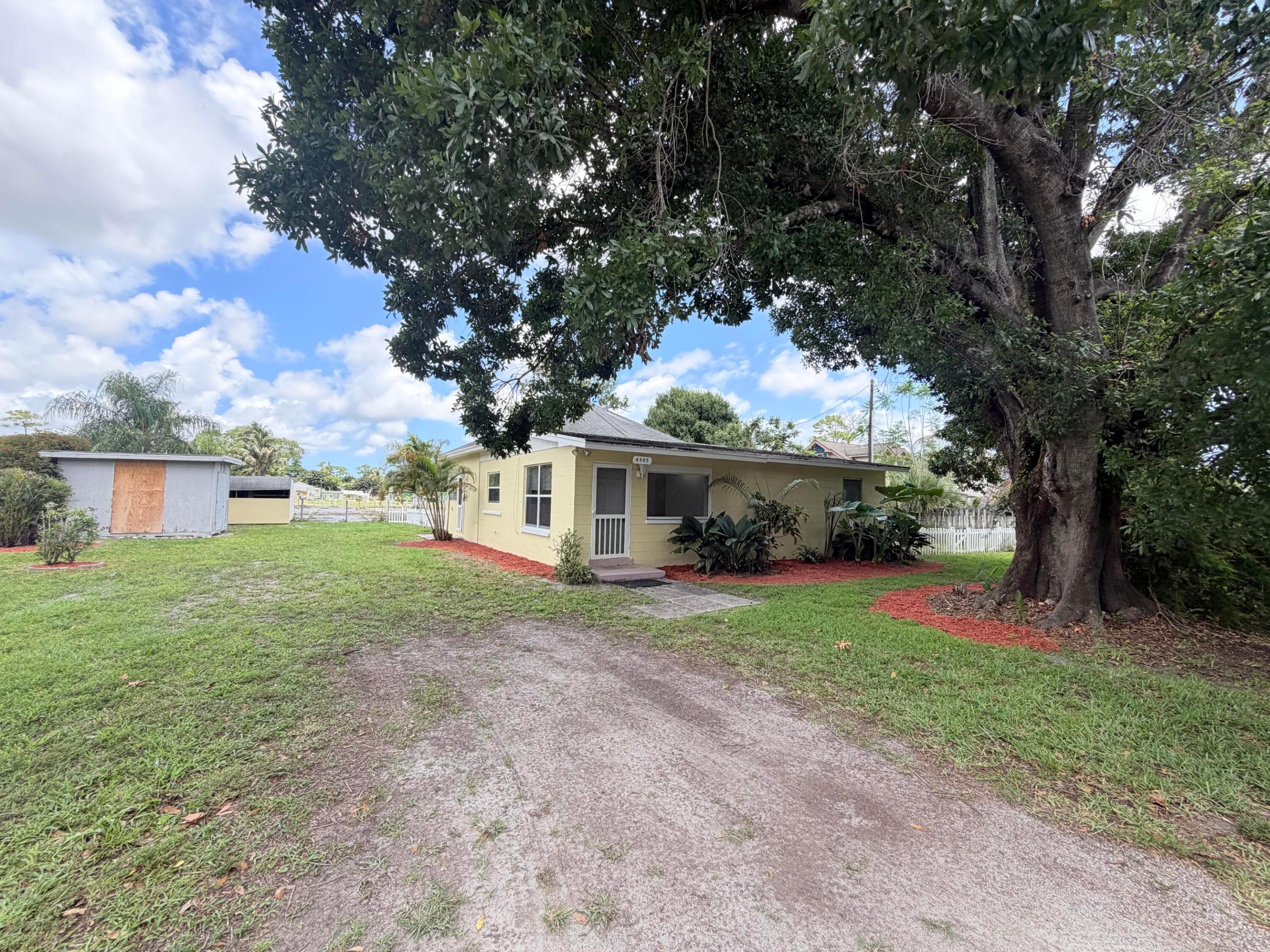 Palm Beach Gardens photo 3