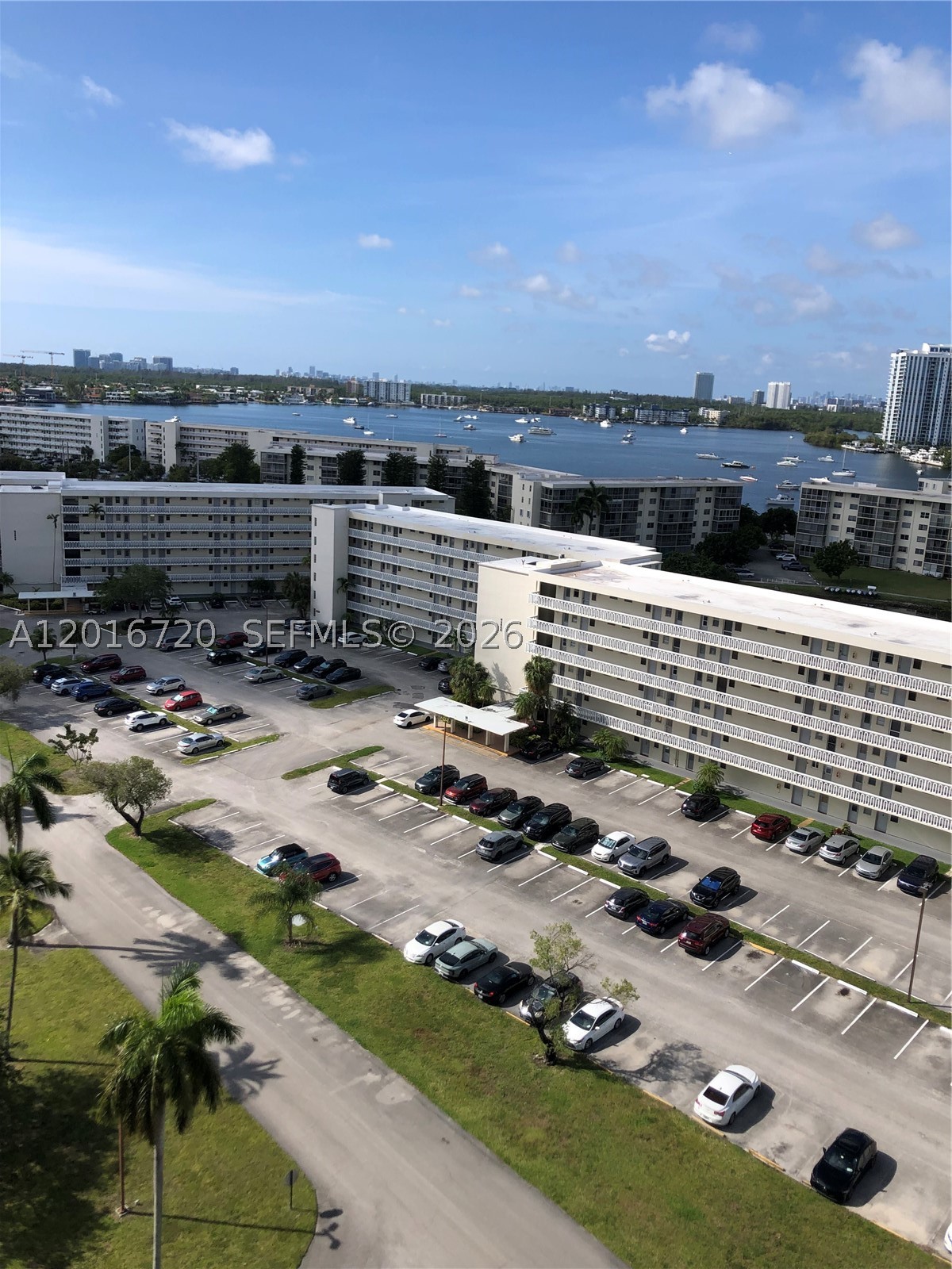 Aventura photo 2