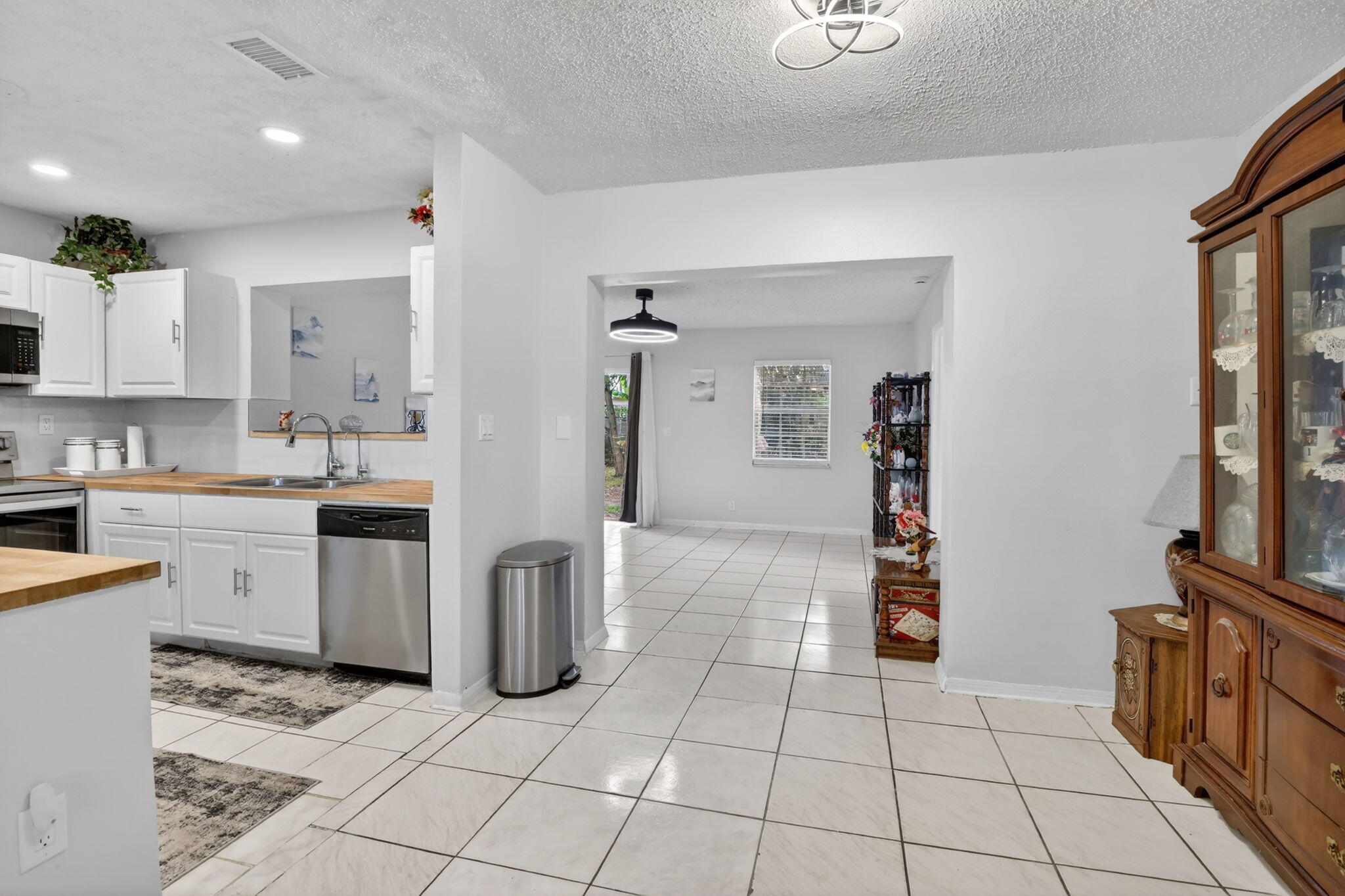 Pembroke Pines photo 5