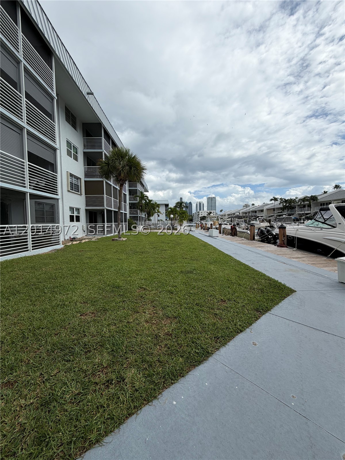 North Miami Beach photo 3