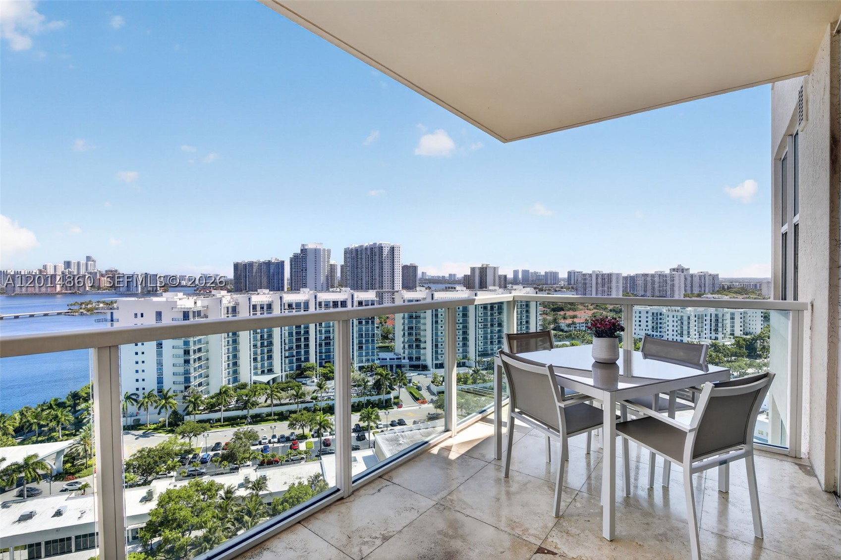 Aventura photo 5