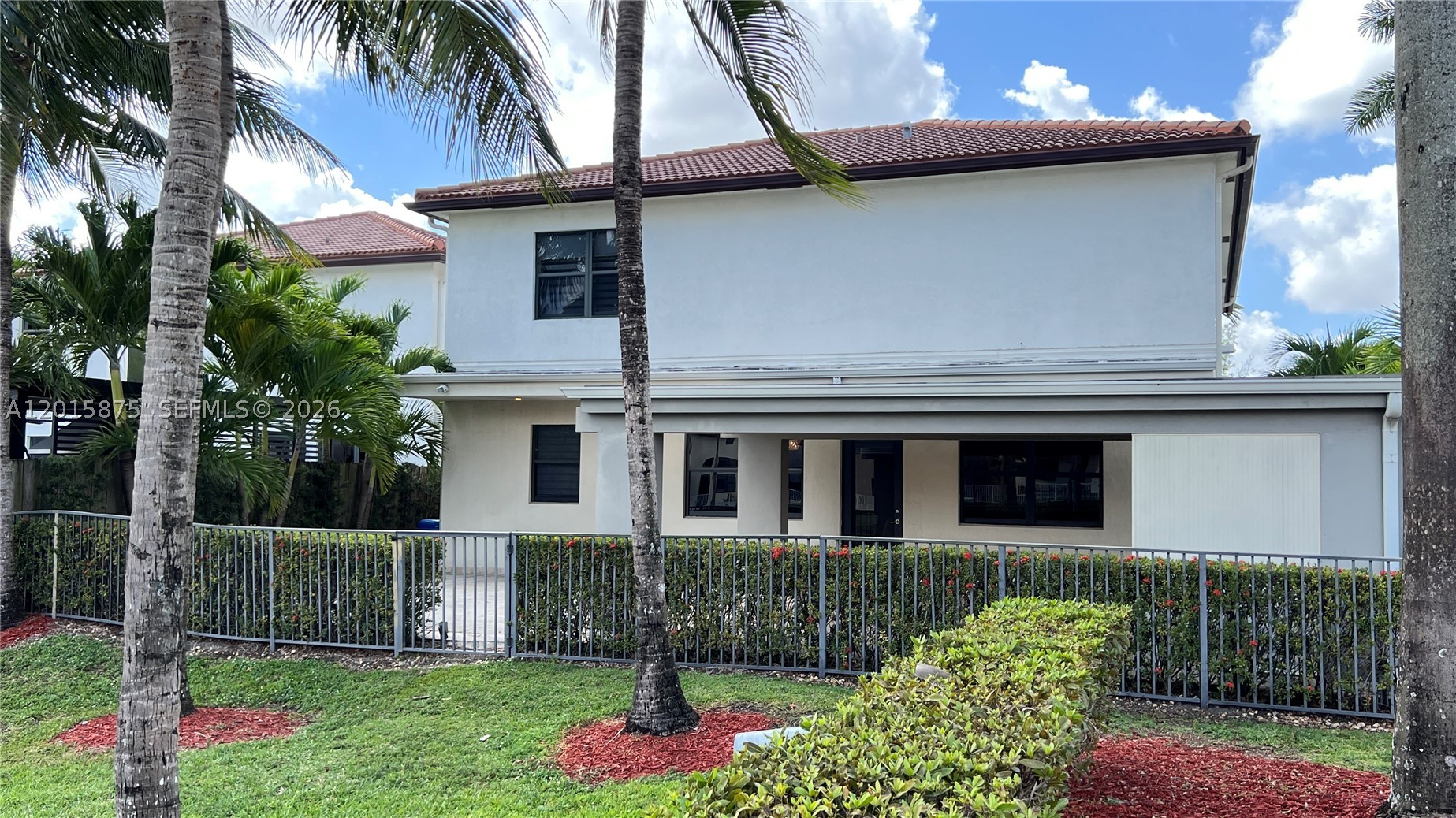 Doral photo 3