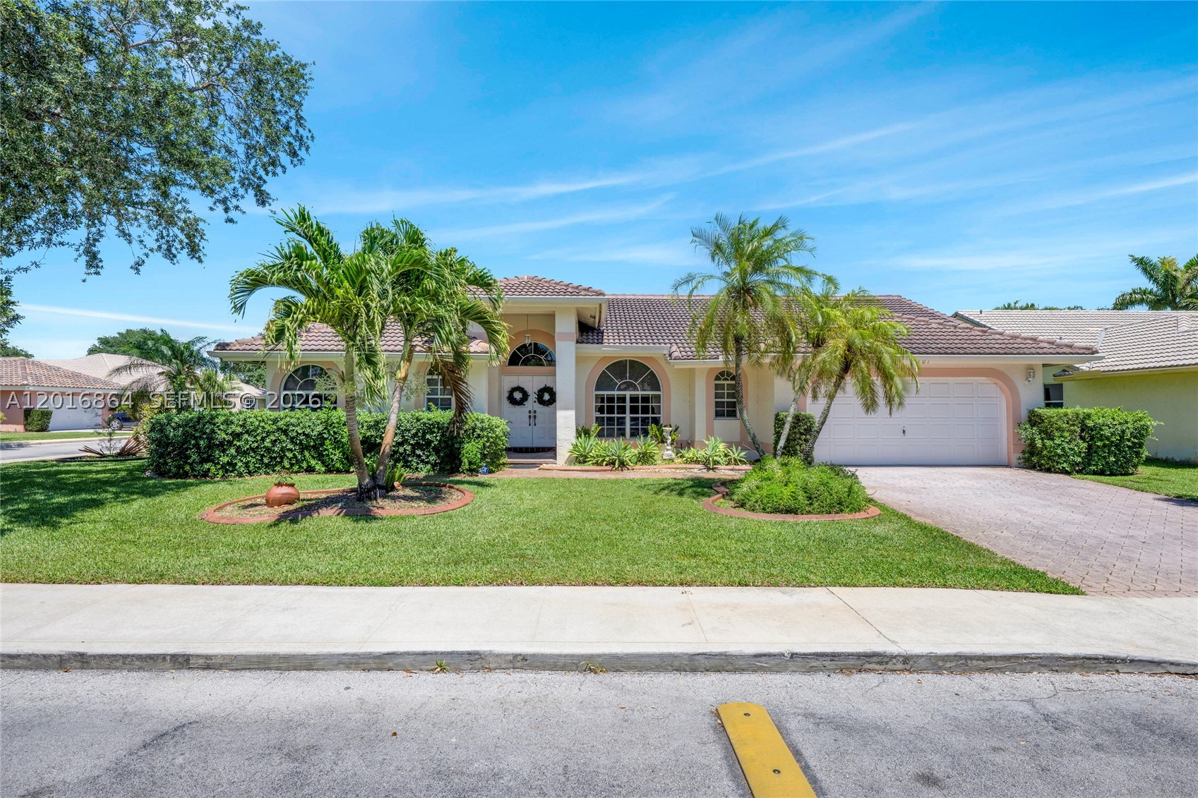 Pembroke Pines photo 2