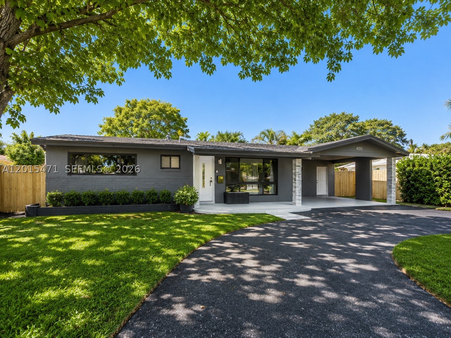 Wilton Manors photo 2