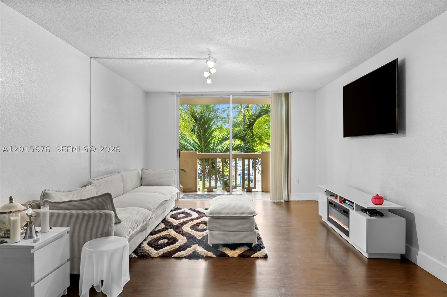 North Miami photo 3