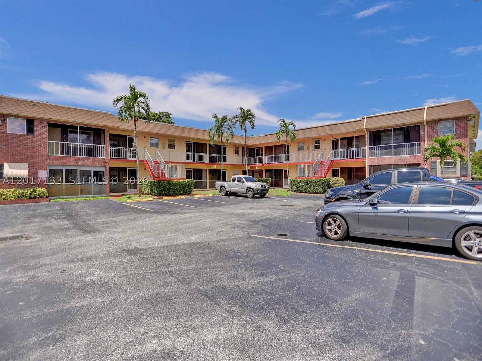 Pembroke Pines photo 1