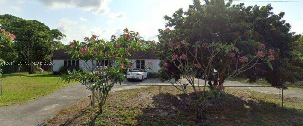 Palm Beach Gardens photo 1