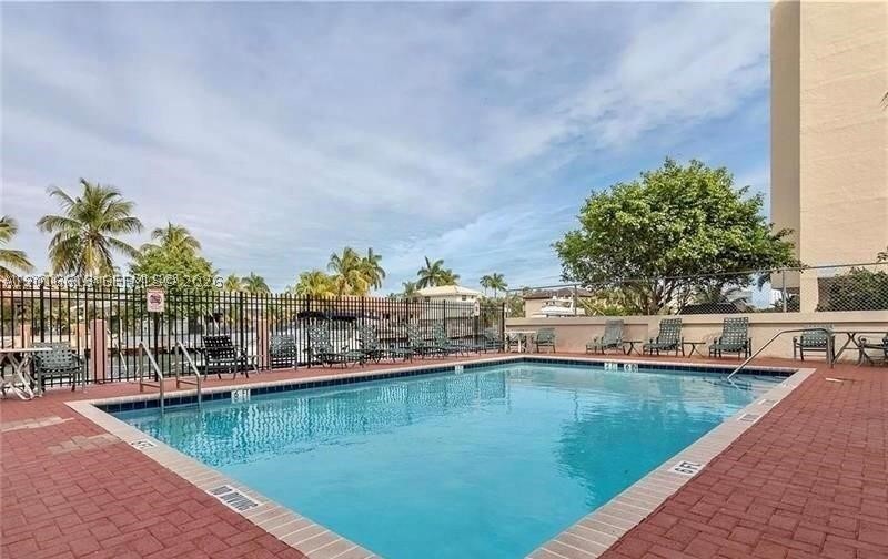 North Miami Beach photo 5