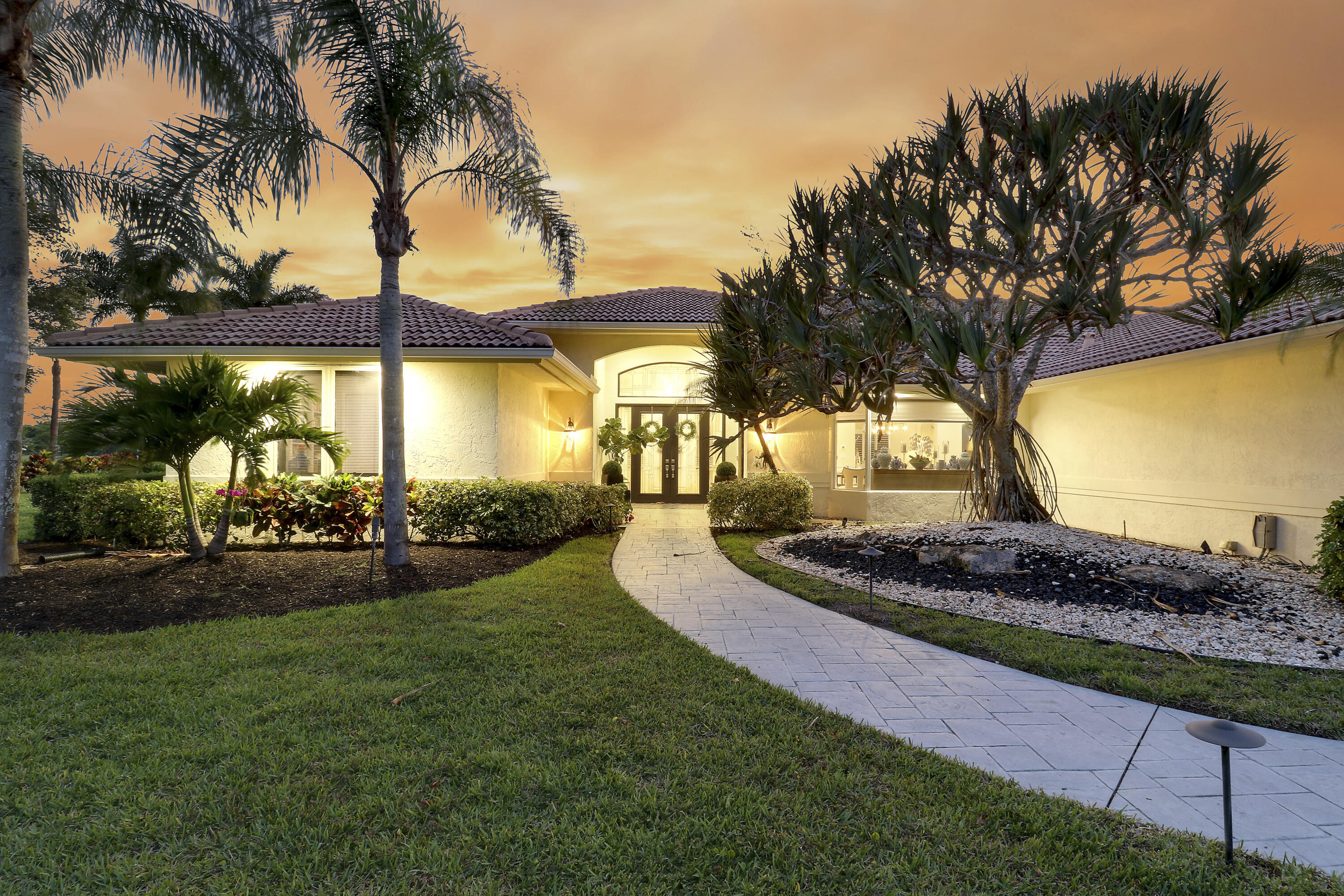 Palm Beach Gardens photo 2
