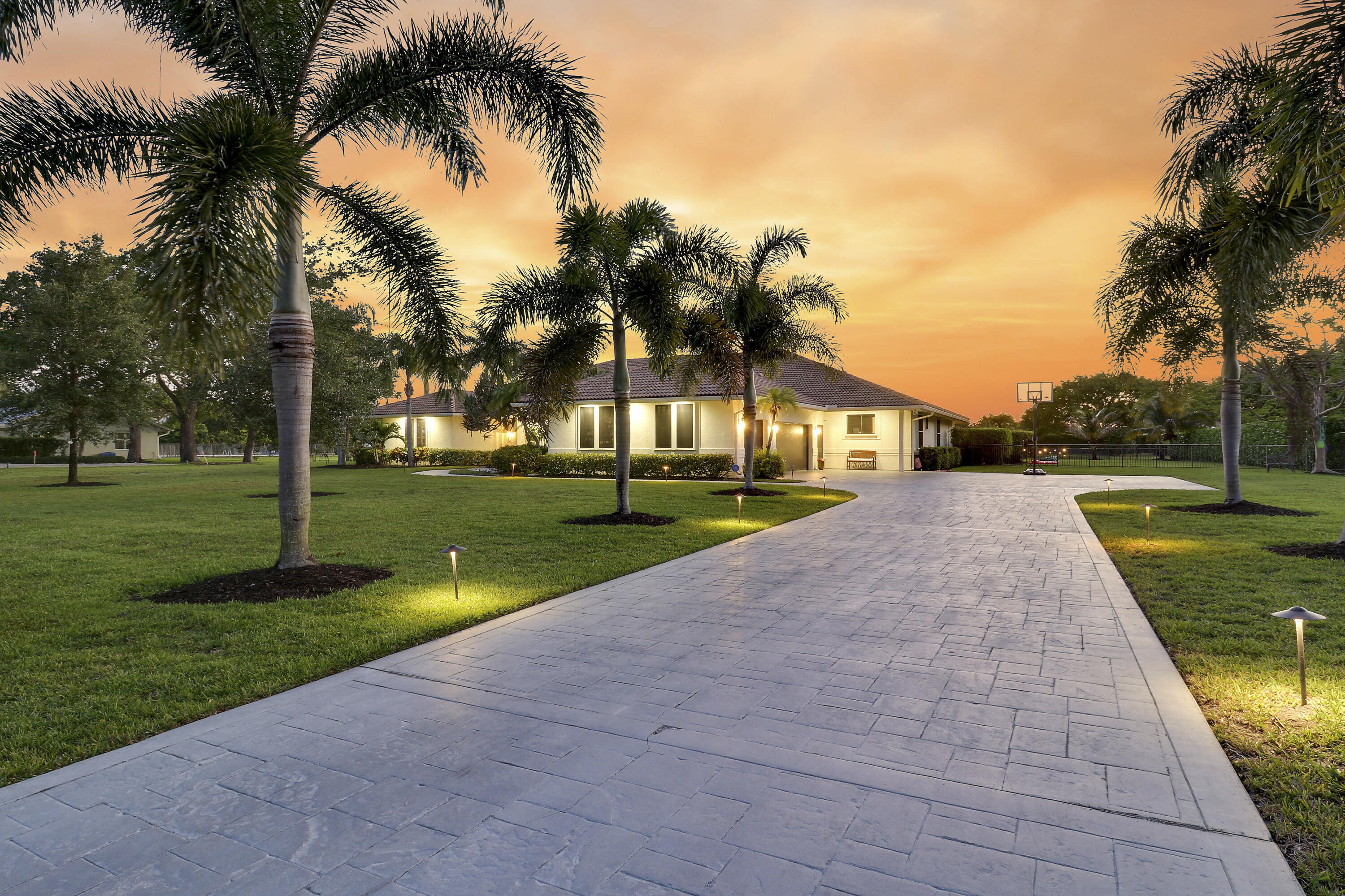 Palm Beach Gardens photo 3