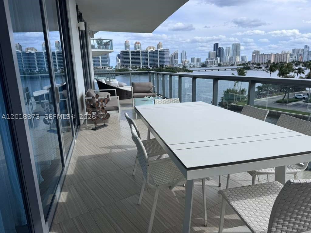 Aventura photo 2