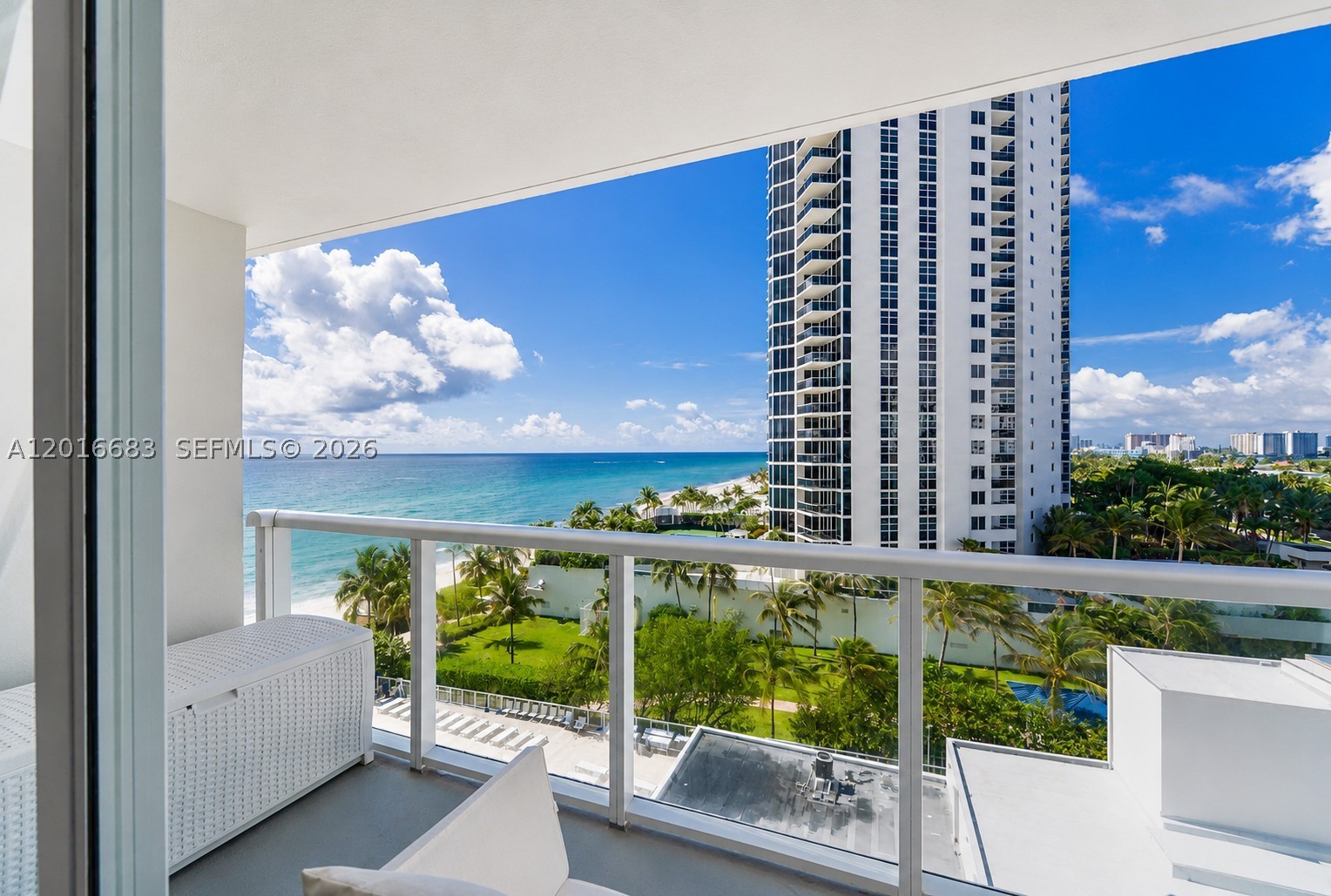 Sunny Isles Beach photo 2