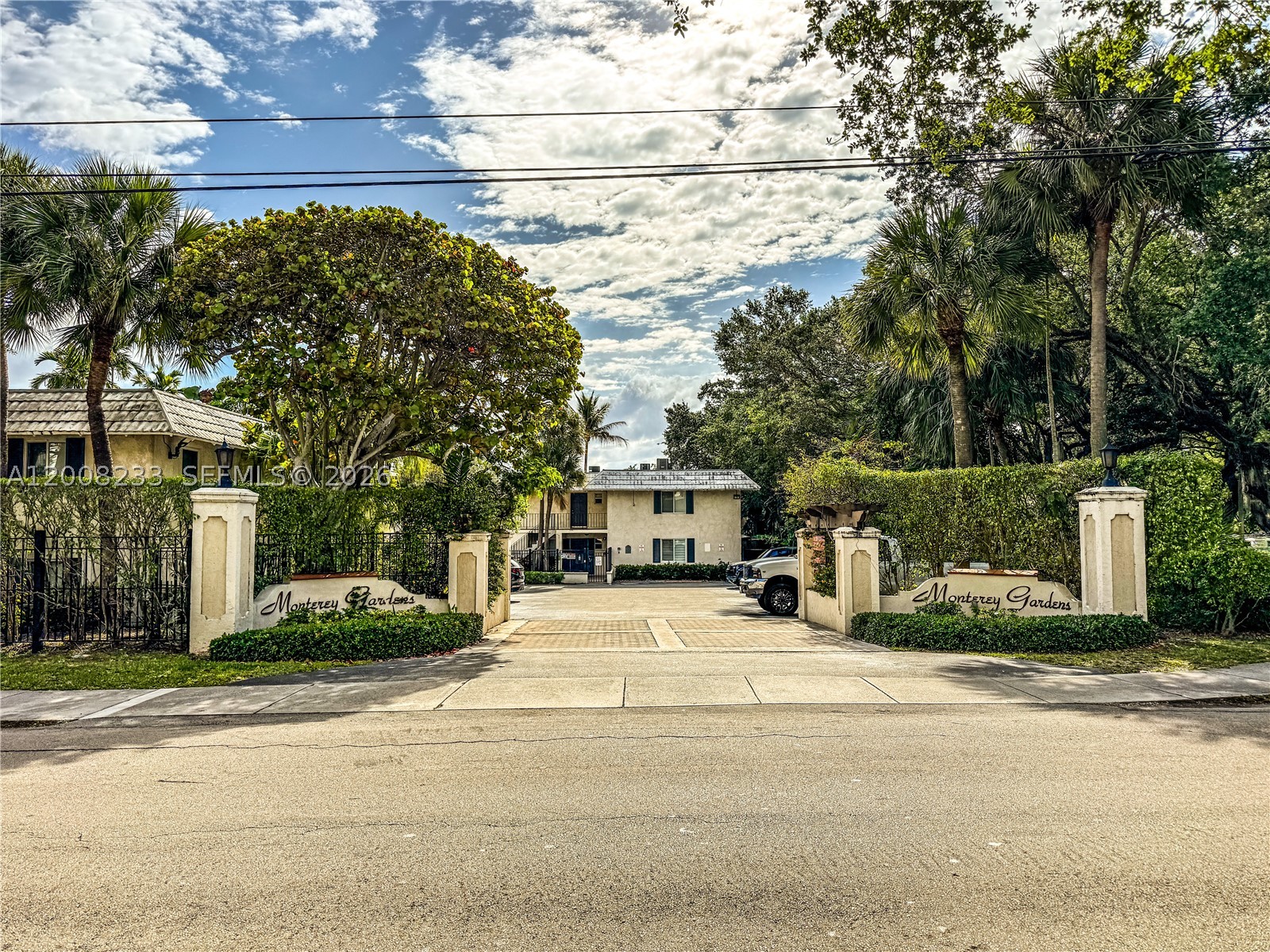 Pinecrest
