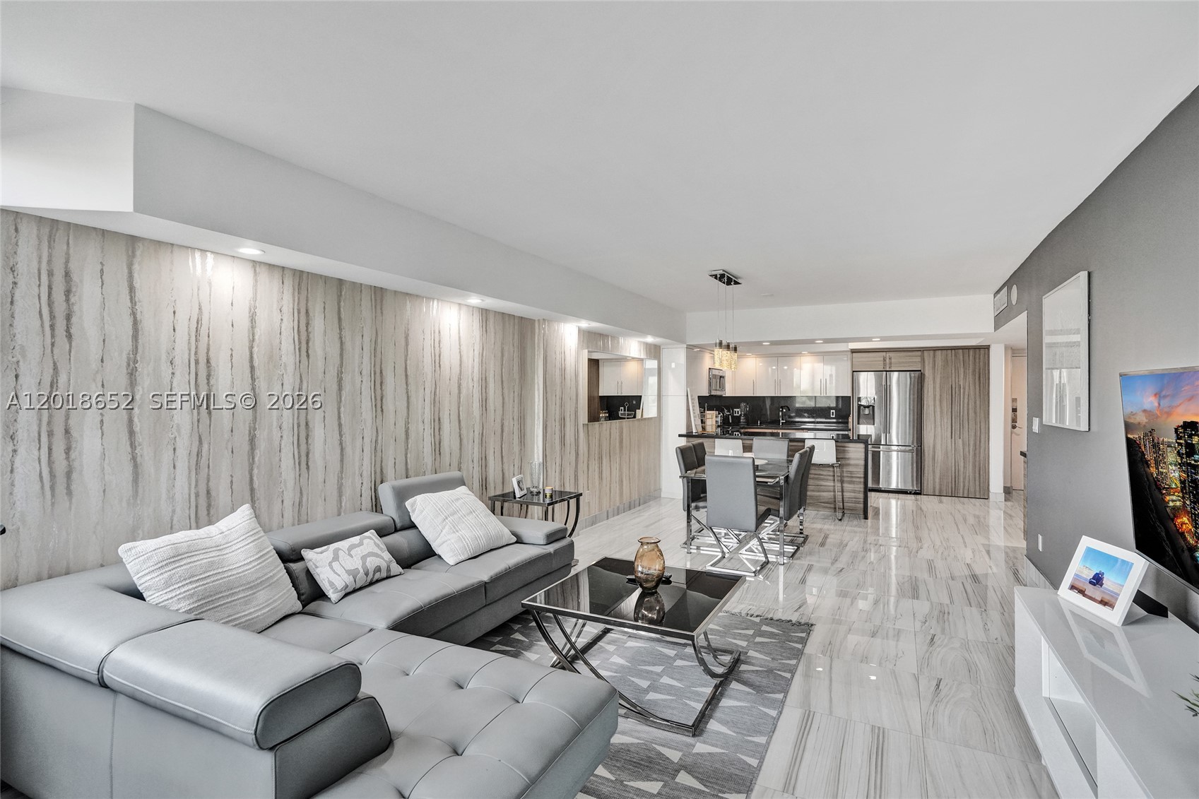 Sunny Isles Beach photo 1