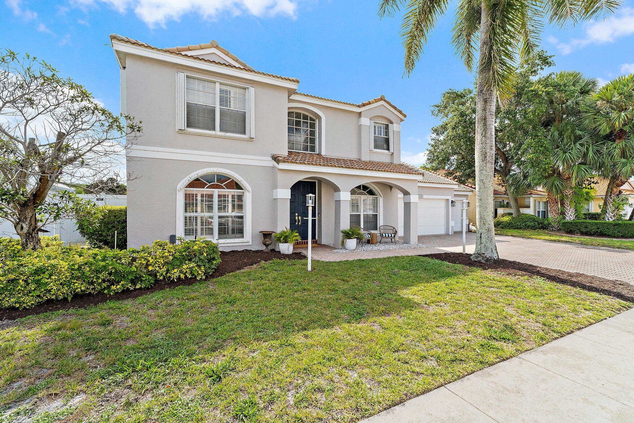 Palm Beach Gardens photo 1