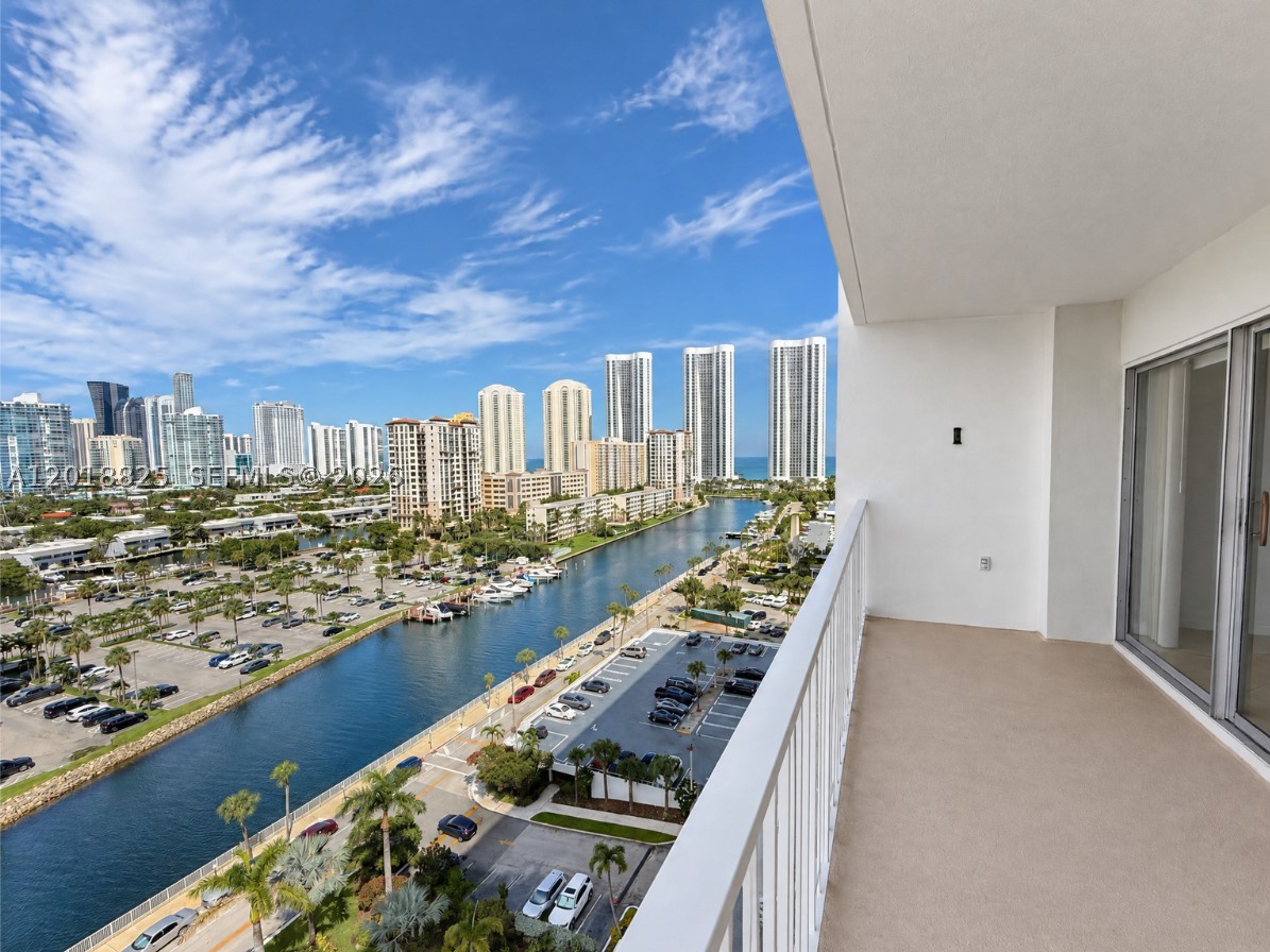 Sunny Isles Beach photo 3