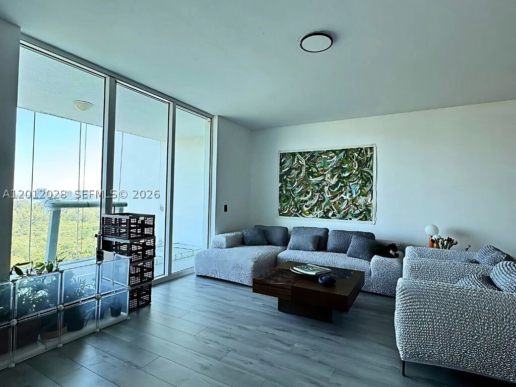 North Miami photo 3