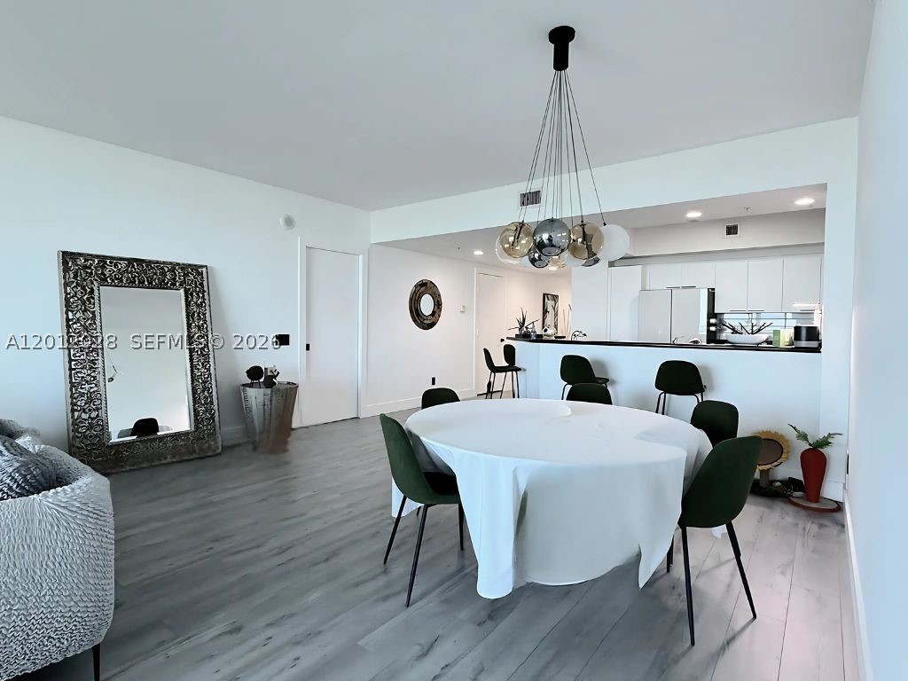 North Miami photo 5