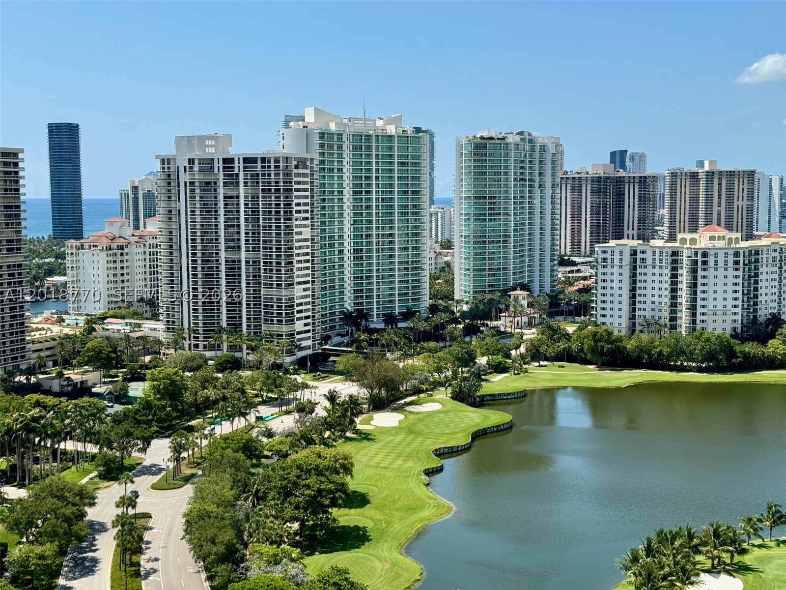 Aventura photo 2