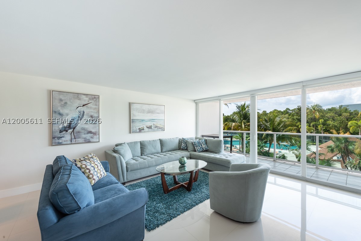 Sunny Isles Beach photo 2