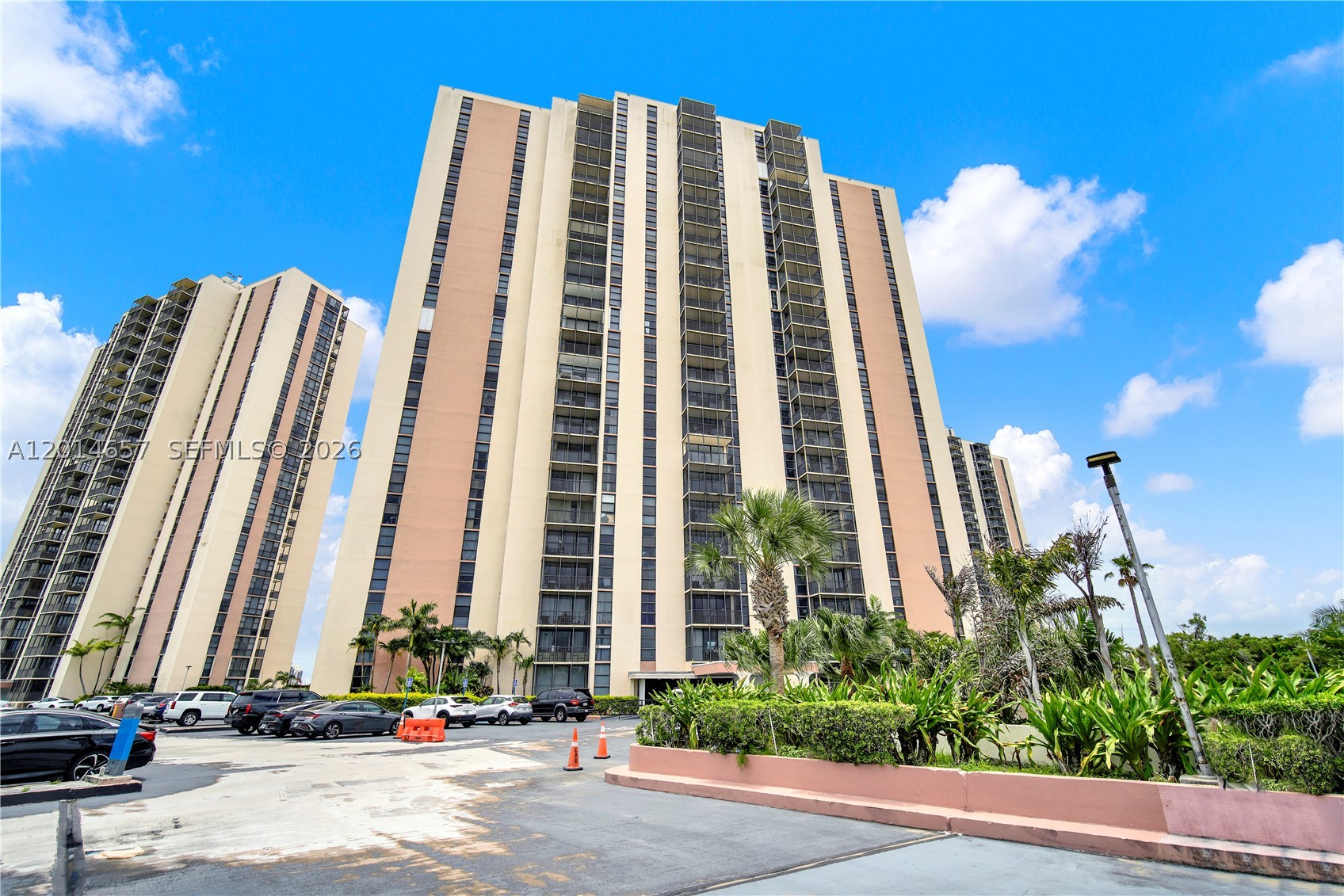 Aventura photo 1