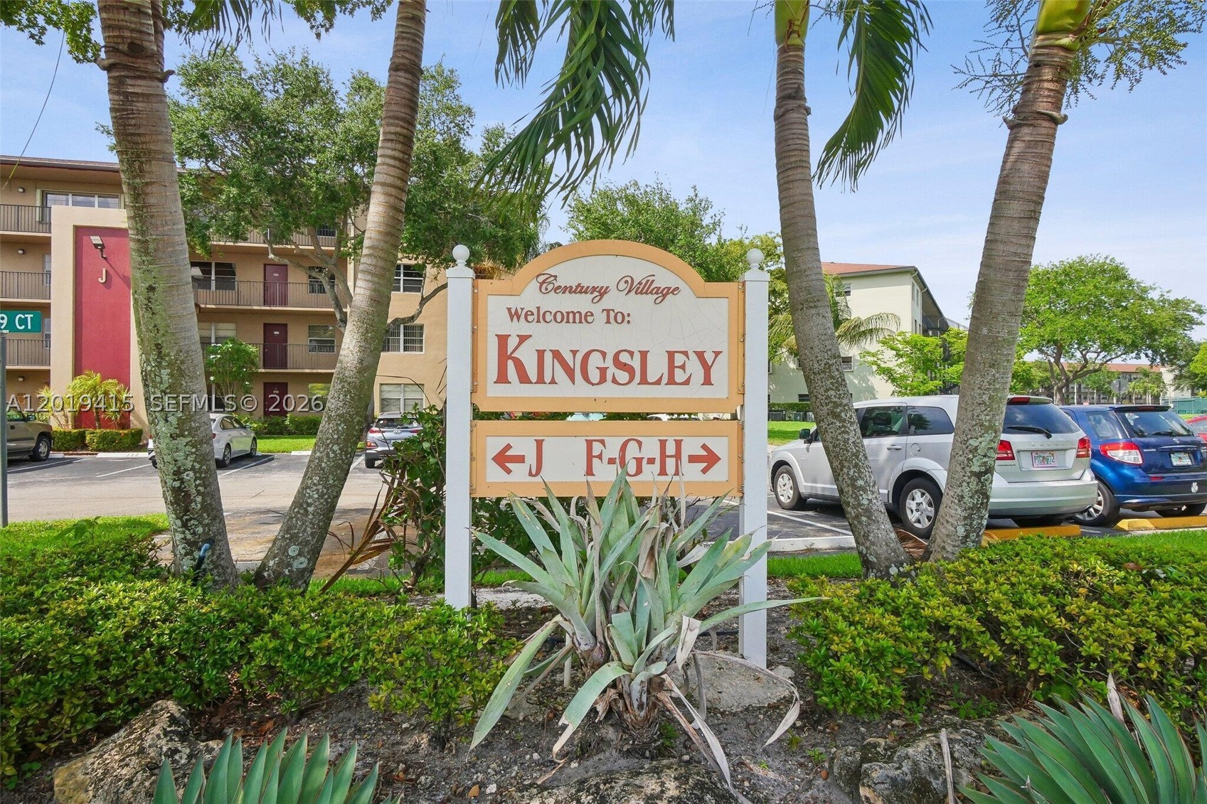 Pembroke Pines photo 1