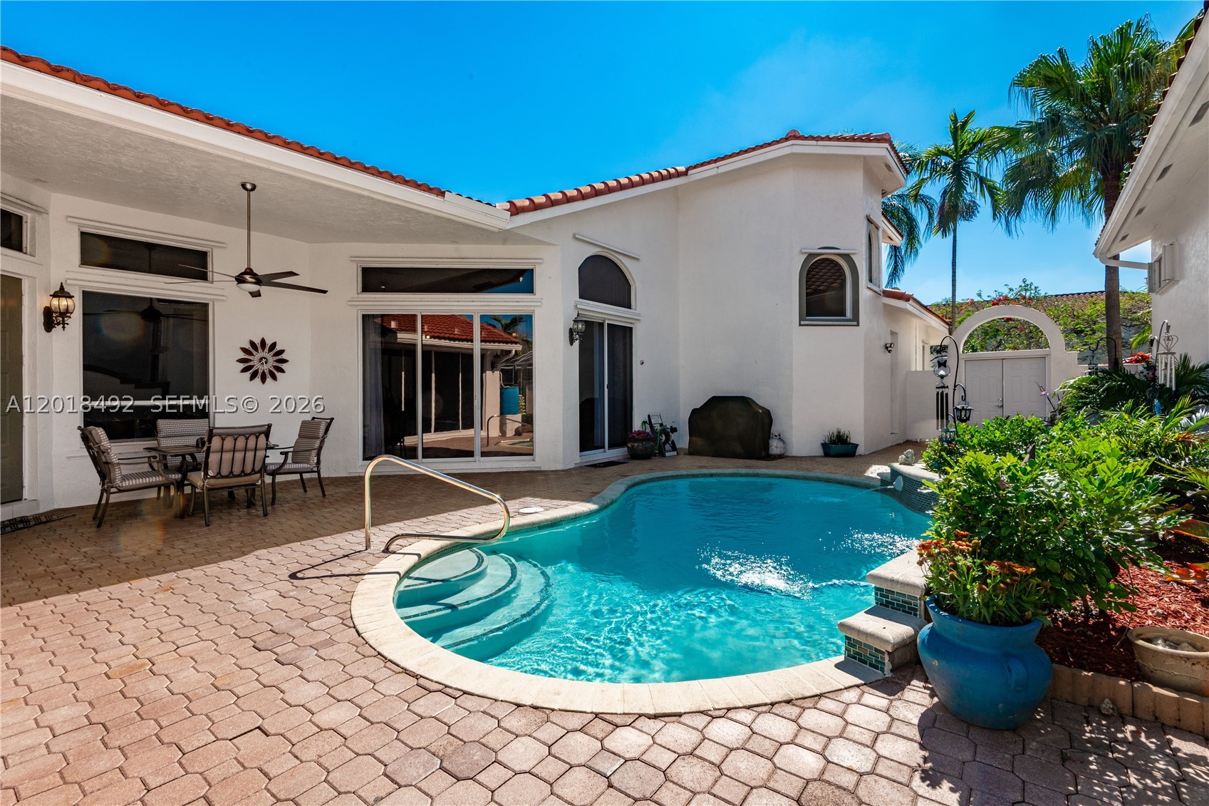 Pembroke Pines photo 4
