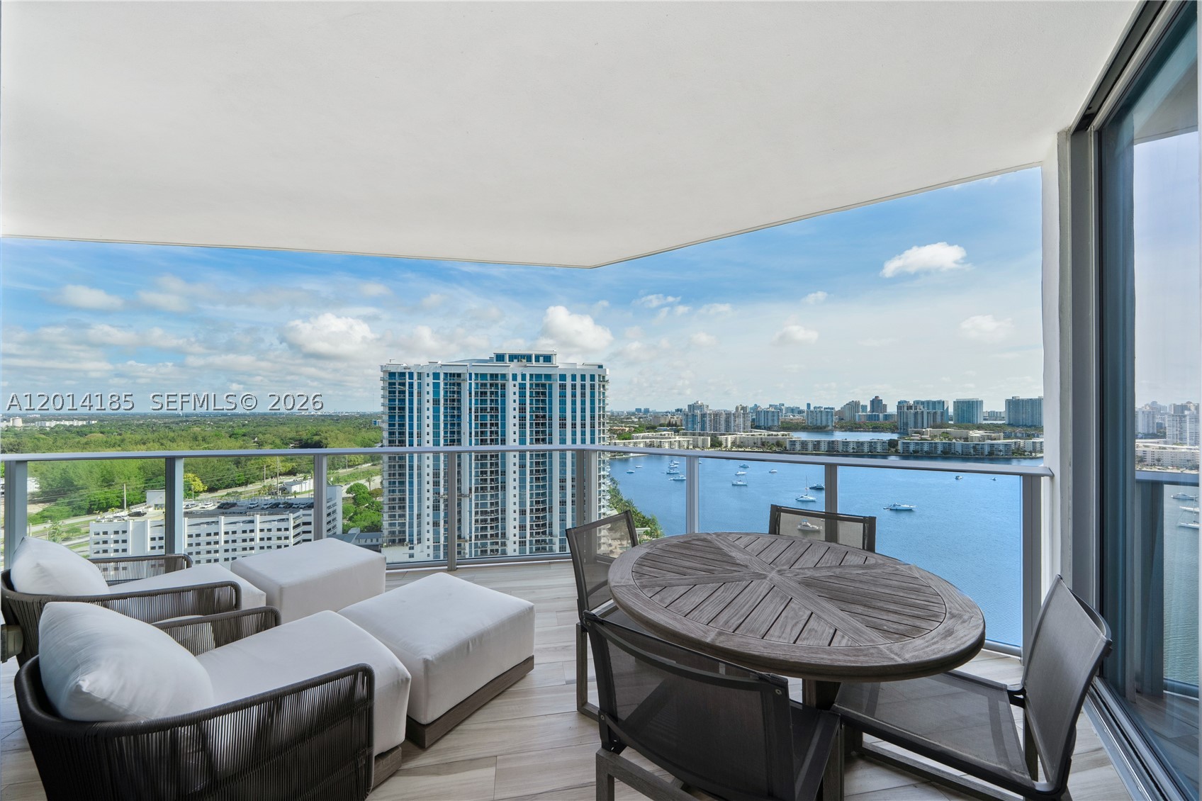 North Miami Beach photo 2
