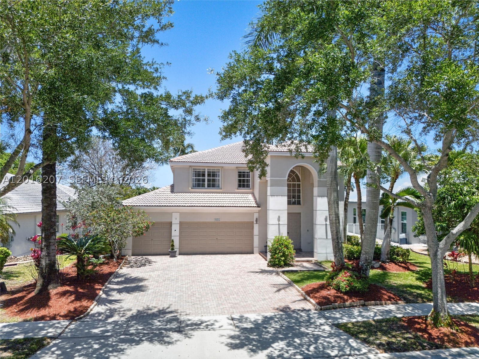 Pembroke Pines photo 2