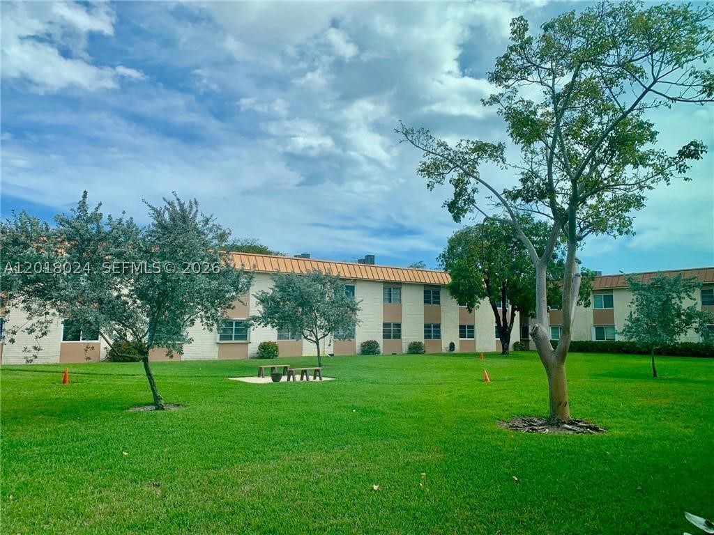Wilton Manors photo 3