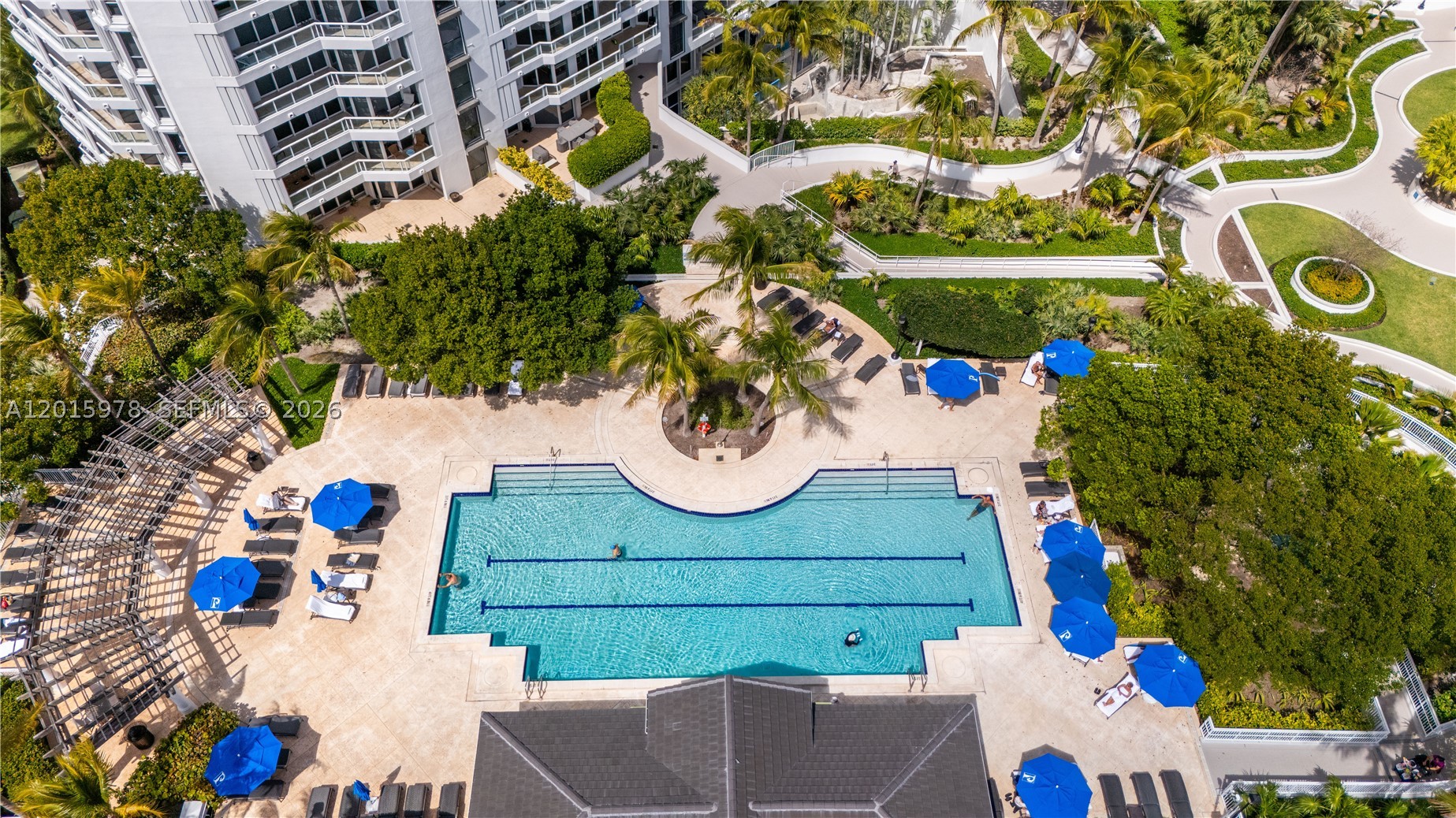 Aventura photo 3